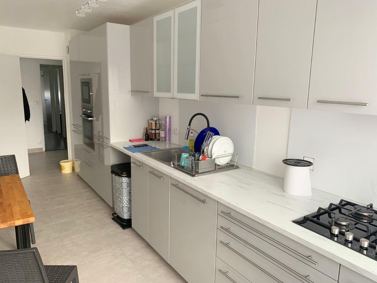 Grand Appartement A Louer Vue Sur Seine Melun Bagian luar foto