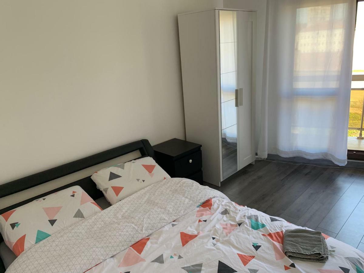 Grand Appartement A Louer Vue Sur Seine Melun Bagian luar foto
