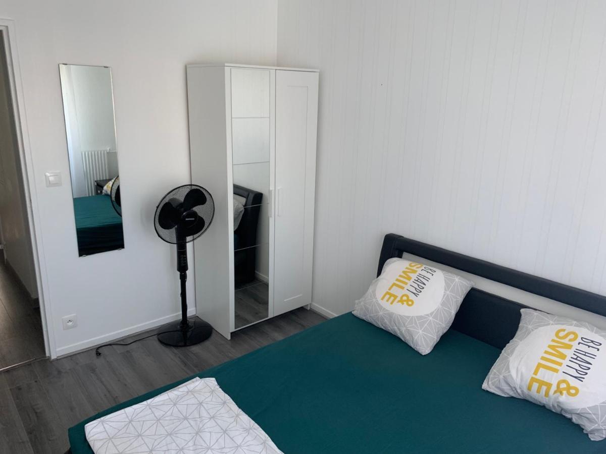 Grand Appartement A Louer Vue Sur Seine Melun Bagian luar foto