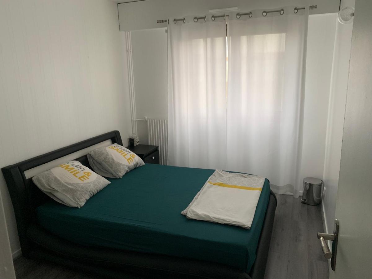 Grand Appartement A Louer Vue Sur Seine Melun Bagian luar foto